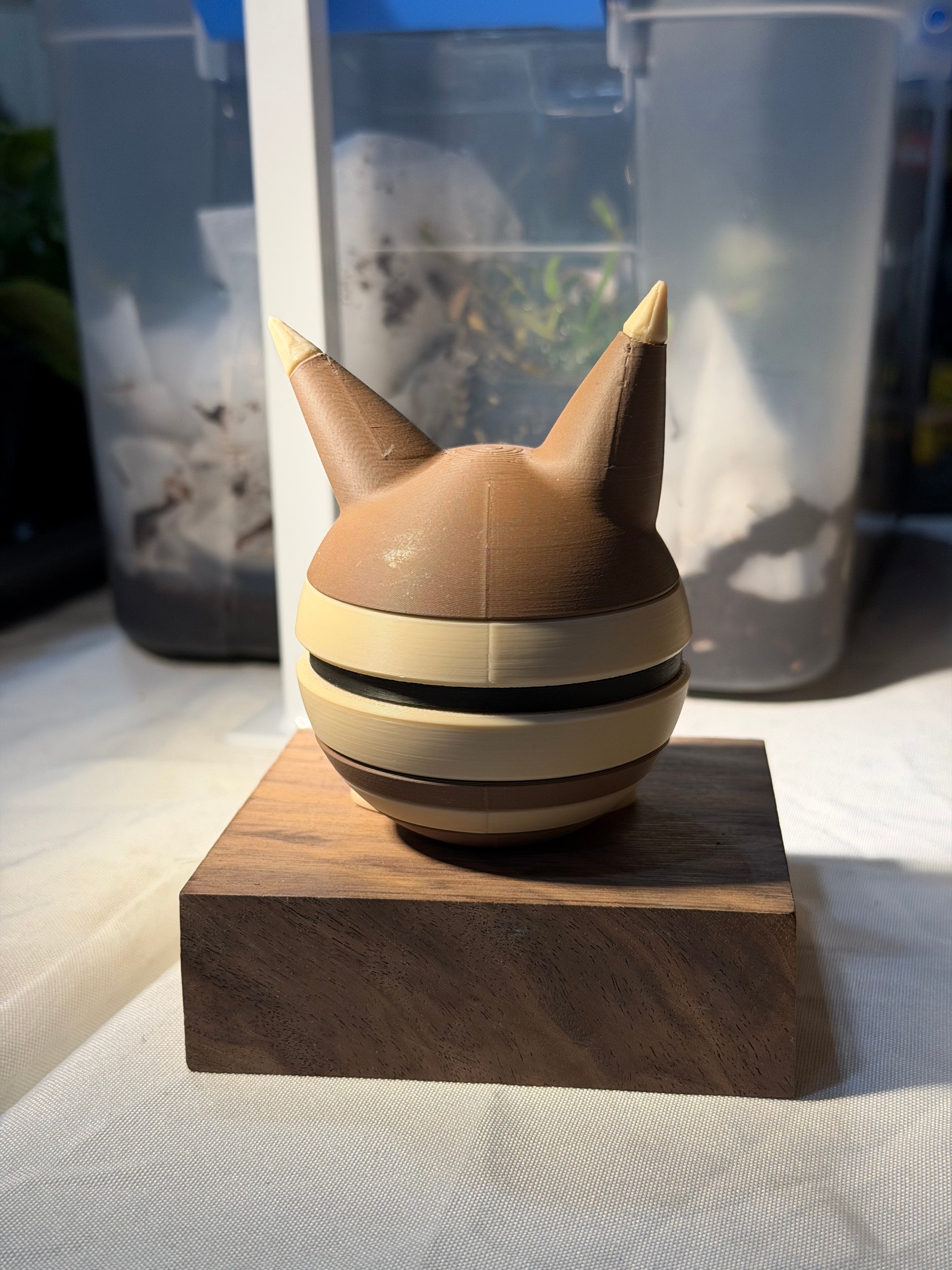 Furret pokeball