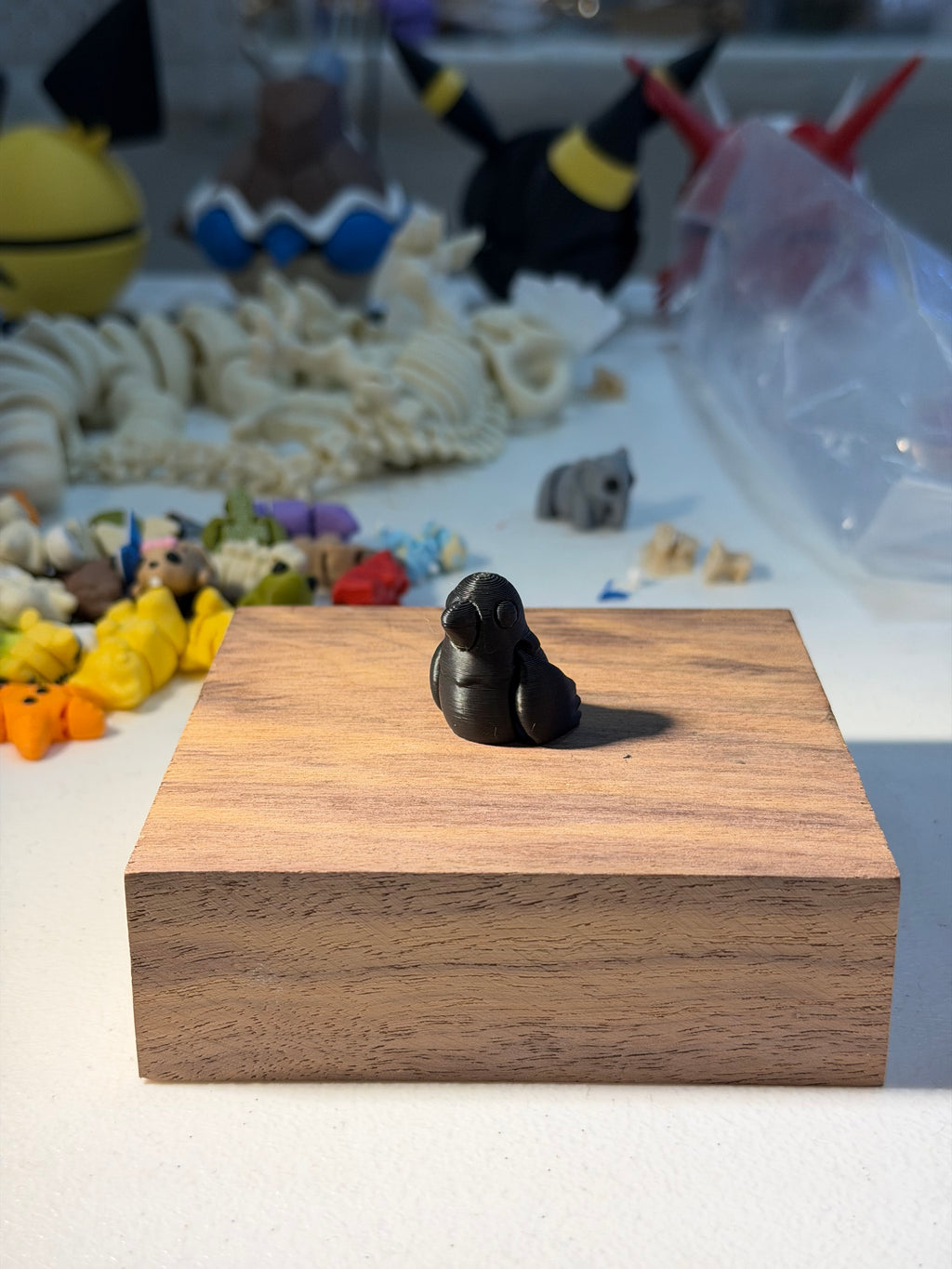 Crow wigget