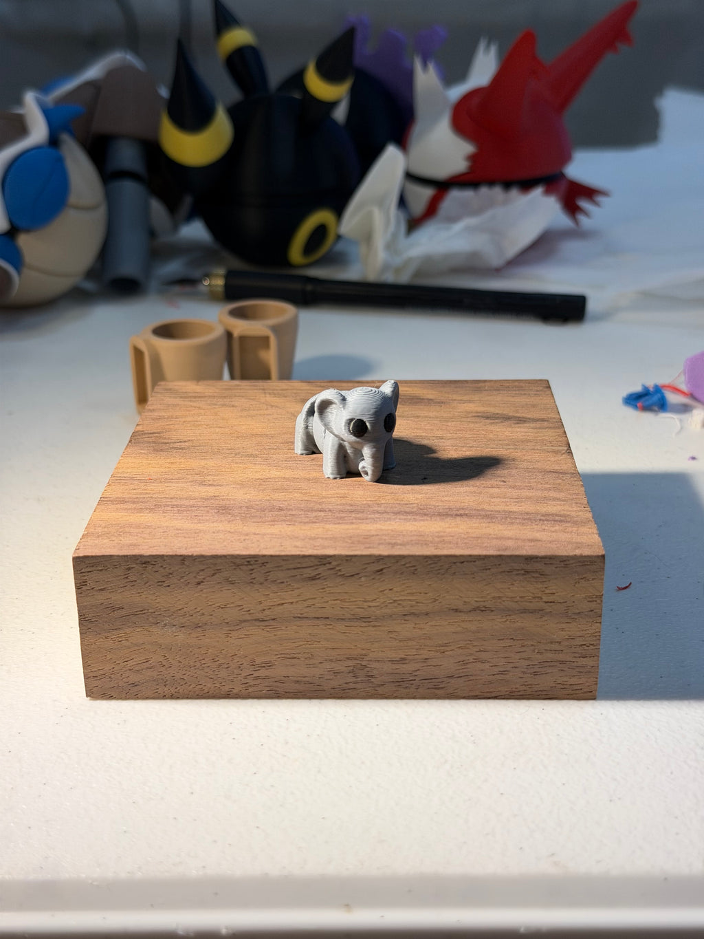 Elephant wigget