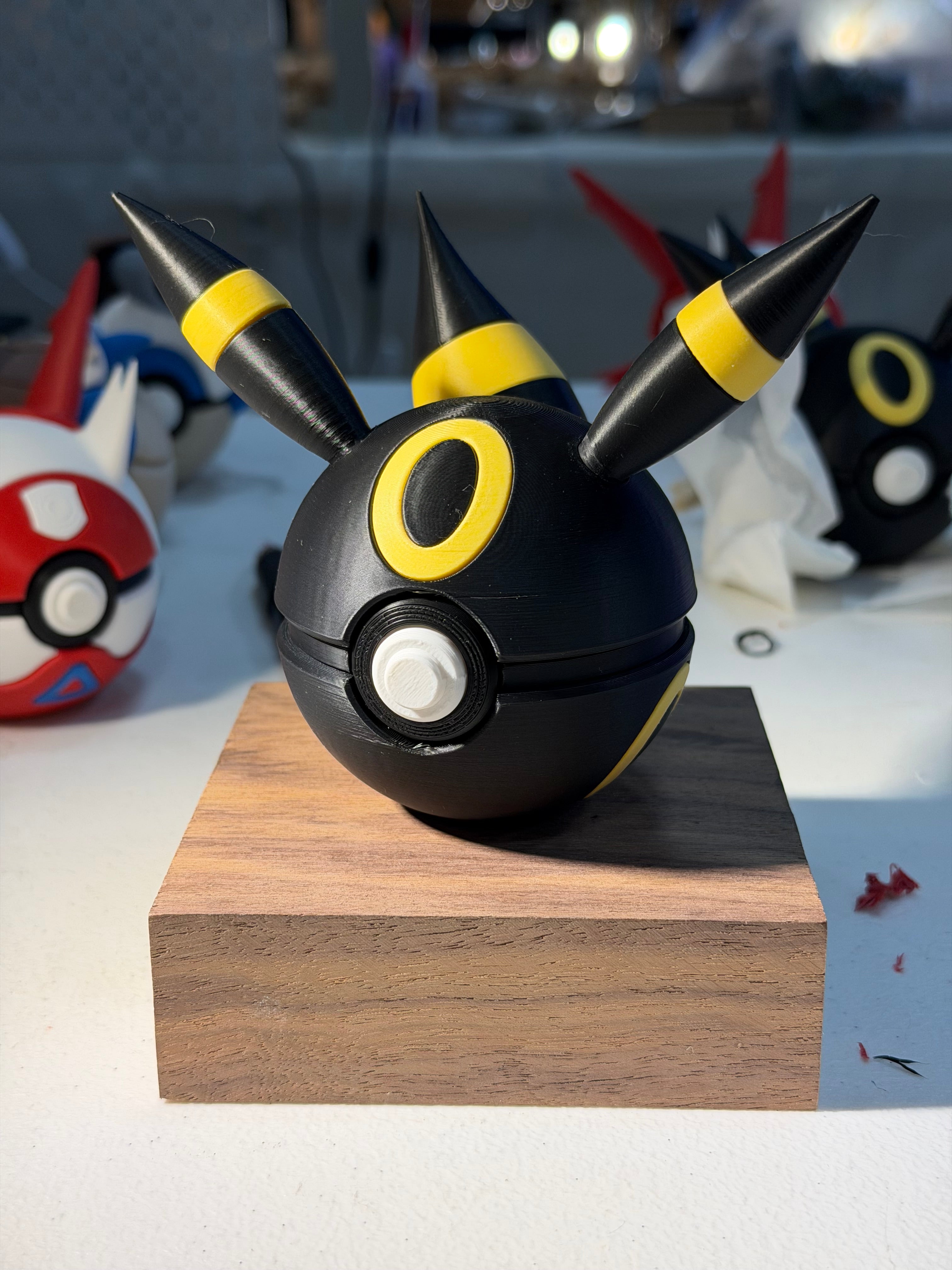 Umberon pokeball