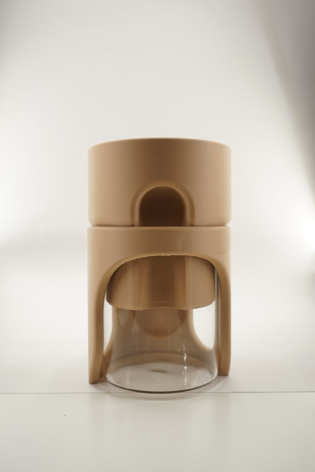 Vesi | Self water planter